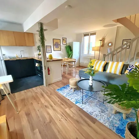 Dolce Design Duplex, 2 Bedrooms, Vieux-marche Lejlighed *