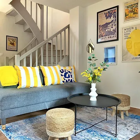 Dolce Design Duplex, 2 Bedrooms, Vieux-marche Lejlighed