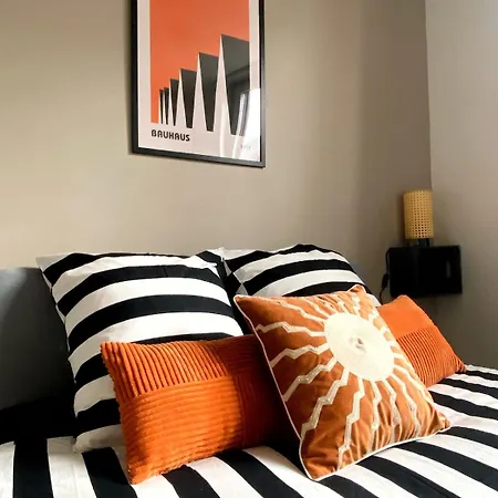 Dolce Design Duplex, 2 Bedrooms, Vieux-marche Lejlighed *