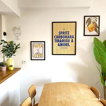 Dolce Design Duplex, 2 Bedrooms, Vieux-marche Lejlighed *